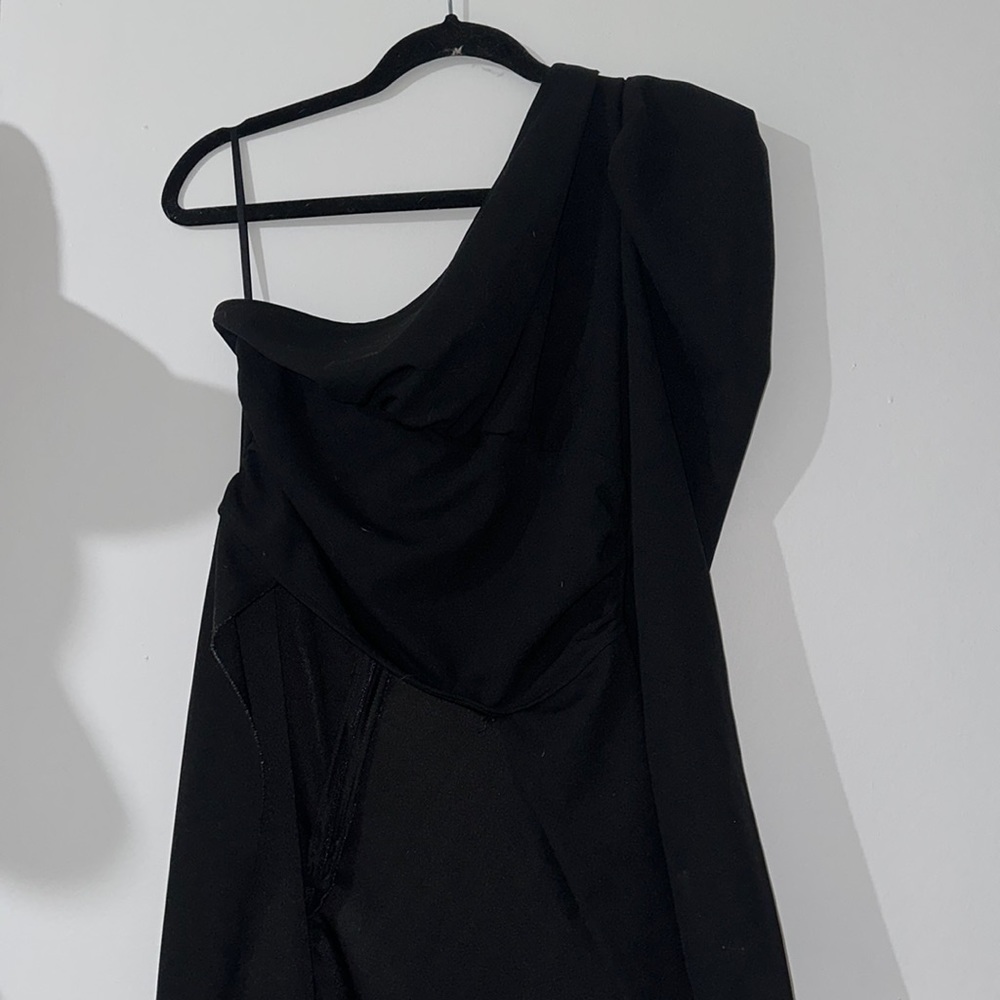 Stylish blouse one shoulder off large back